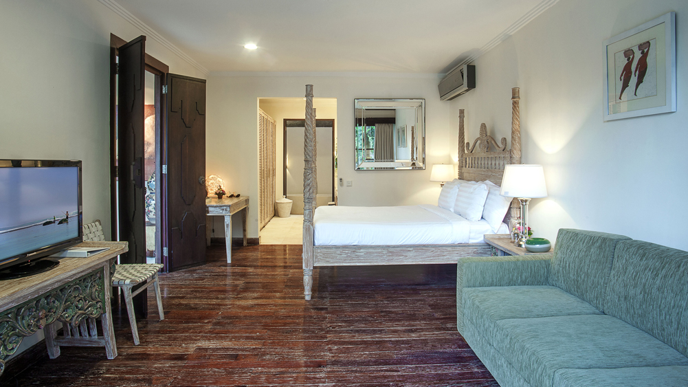 Villa Avalon Main House - Downstairs pavillion suite